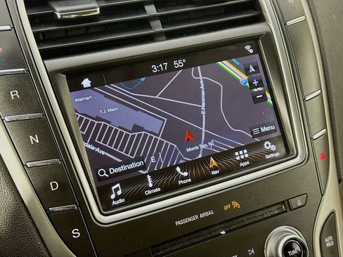 Used 2019 Lincoln Nautilus Select AWD/4WD image 15