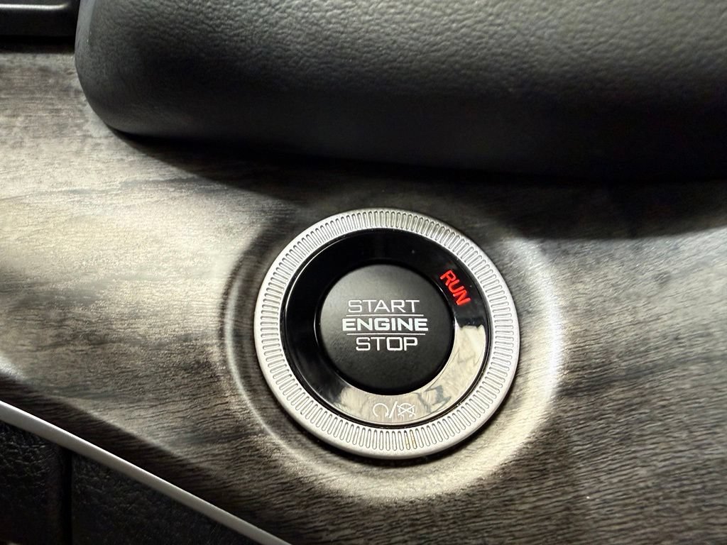 Used 2023 Jeep Grand Cherokee 4WD 4xe image 44