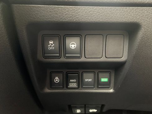 Used 2020 Nissan Rogue Sport SL w/ Premium Package AWD/4WD image 14