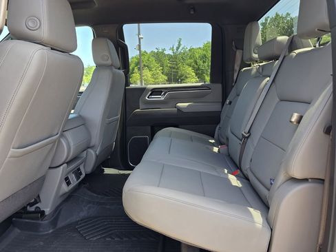 Certified 2025 Chevrolet Silverado 2500 LTZ AWD/4WD image 31