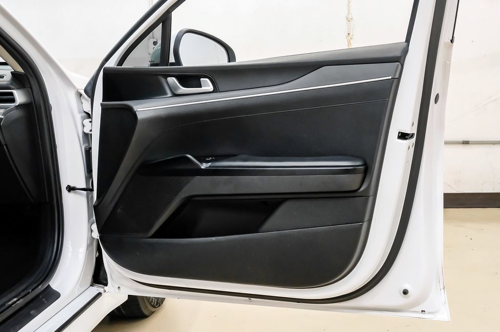 Used 2022 Kia K5 LX FWD image 50