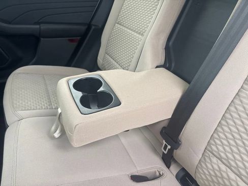 Used 2022 Ford Escape SE w/ Convenience Package FWD image 19