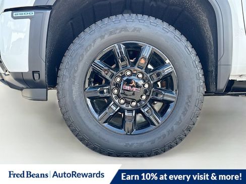 New 2026 GMC Sierra 2500 AT4 w/ AT4 Premium Plus Package AWD/4WD image 36