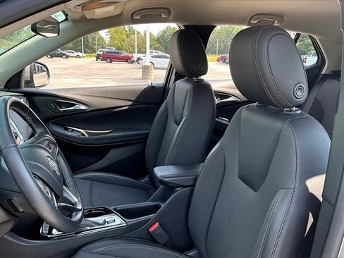 Used 2023 Buick Encore GX Select w/ Sport Touring Package image 21