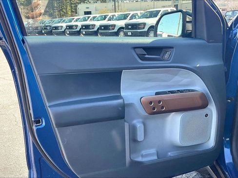 Used 2024 Ford Maverick Lariat image 23