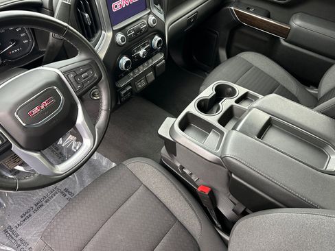 Used 2023 GMC Sierra 2500 SLE w/ SLE Value Package; image 10
