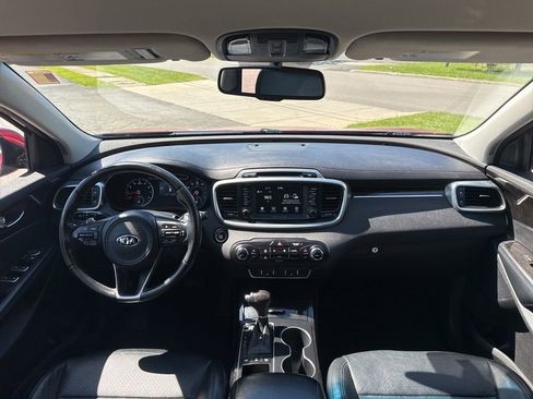 Used 2017 Kia Sorento EX AWD/4WD image 22