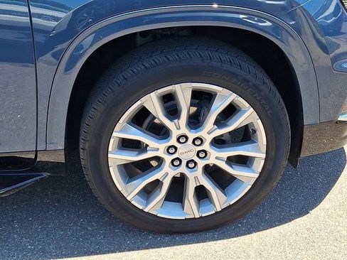 Used 2025 GMC Acadia Denali w/ Super Cruise Package FWD image 27