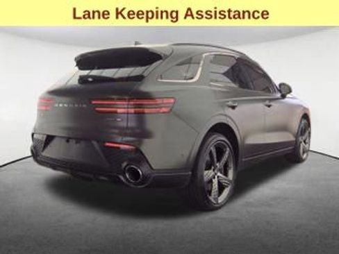 Used 2025 Genesis GV70 3.5T Sport w/ Sport Prestige Package image 8