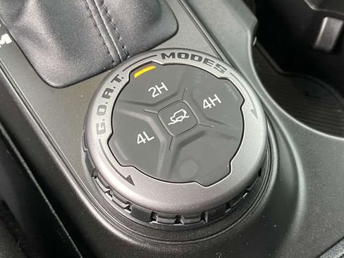 Used 2022 Ford Bronco Black Diamond image 32