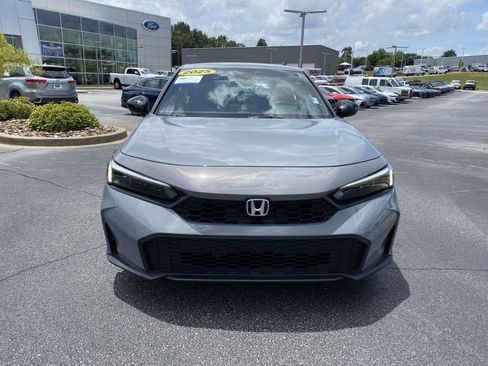 Used 2025 Honda Civic Sport image 2