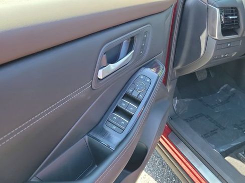 Used 2023 Nissan Rogue SL w/ SL Premium Package AWD/4WD image 11