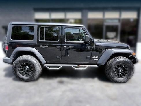 Used 2019 Jeep Wrangler Unlimited Sport S AWD/4WD image 6
