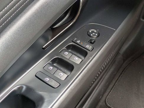 Used 2025 Hyundai Elantra Sport image 22