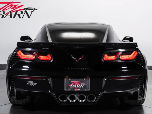 Used 2015 Chevrolet Corvette Z06 w/ 2LZ Preferred Equipment Group RWD image 12