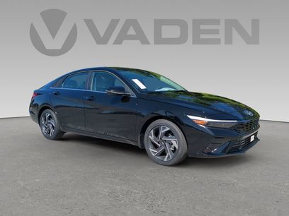 Used 2025 Hyundai Elantra Limited