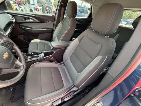 Used 2021 Chevrolet TrailBlazer LS FWD image 20