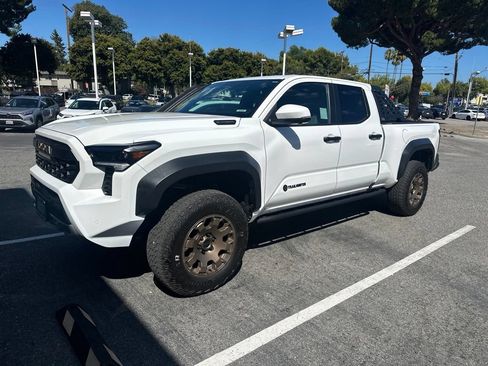 Used 2025 Toyota Tacoma 4x4 Double Cab Hybrid w/ Tow Tech Package image 1