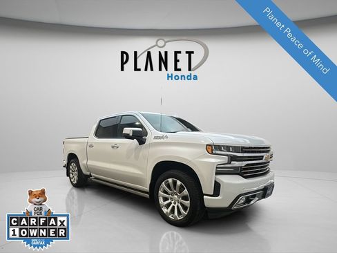 Used 2020 Chevrolet Silverado 1500 High Country w/ Technology Package AWD/4WD image 1