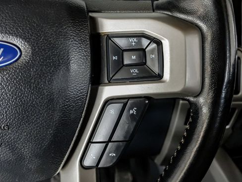 Used 2022 Ford F250 Lariat w/ Lariat Ultimate Package AWD/4WD image 17