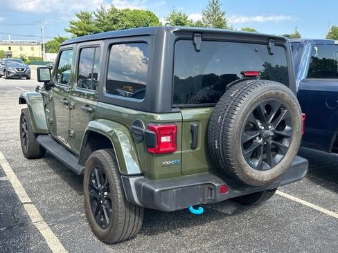 Used 2023 Jeep Wrangler Unlimited Sahara w/ Cold Weather Group AWD/4WD image 4