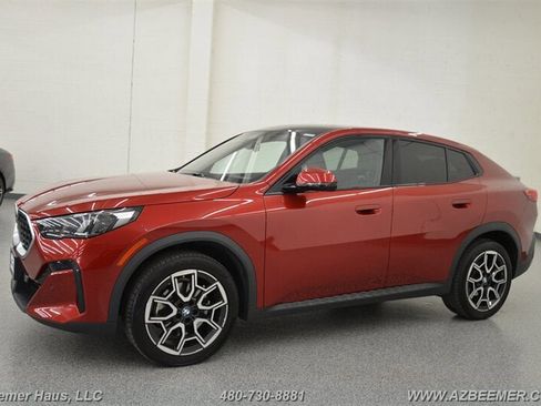 Used 2024 BMW X2 xDrive28i AWD/4WD image 4