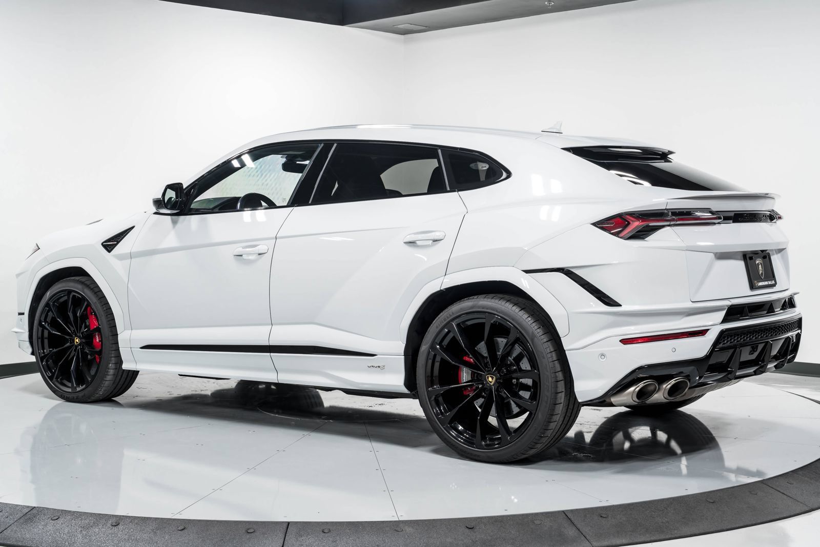 Used 2023 Lamborghini Urus S AWD/4WD image 6