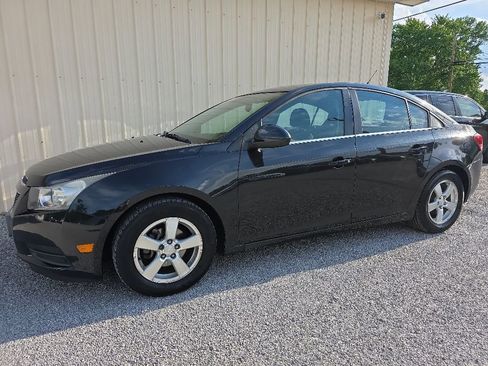 Used 2014 Chevrolet Cruze LT w/ Technology Package FWD image 10