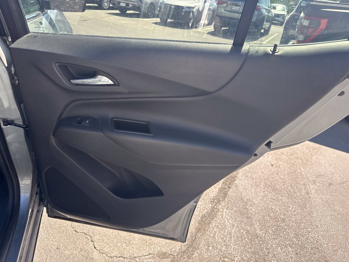 Used 2023 Chevrolet Equinox LT AWD/4WD image 13