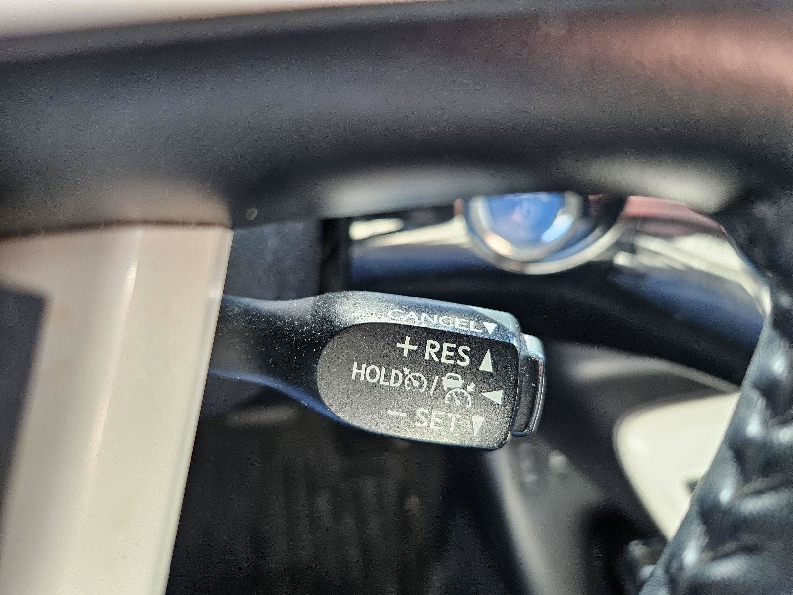Used 2017 Toyota Prius Prime Advanced FWD image 16