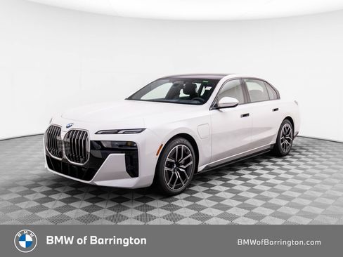 New 2025 BMW 750e xDrive AWD/4WD image 1