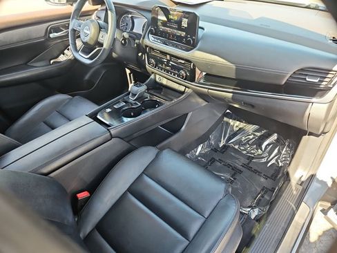 Used 2023 Nissan Rogue SL w/ SL Premium Package FWD image 29