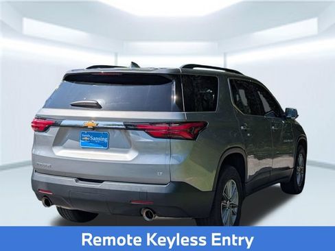Used 2023 Chevrolet Traverse LT FWD image 6