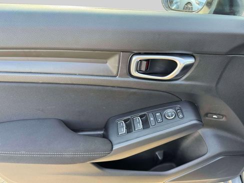 Used 2025 Honda Civic LX image 16