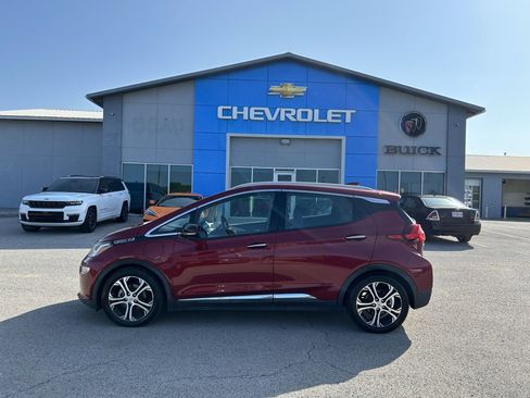 Used 2017 Chevrolet Bolt Premier w/ Driver Confidence II Package FWD image 4