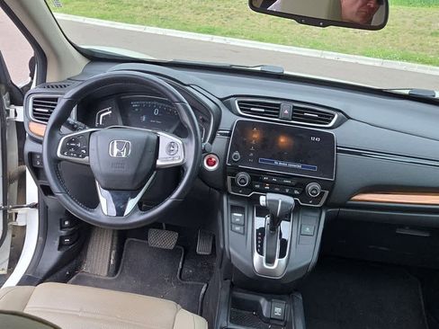 Used 2018 Honda CR-V Touring image 7