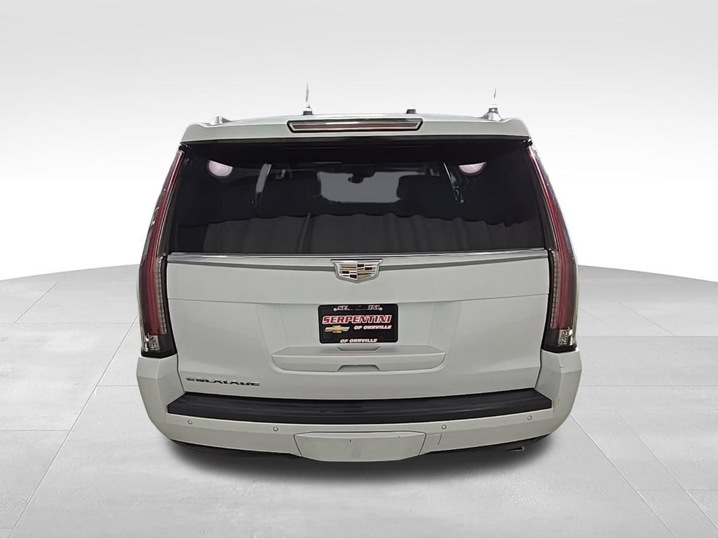 Used 2019 Cadillac Escalade Premium Luxury AWD/4WD image 9