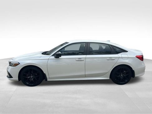 Used 2022 Honda Civic Sport image 2