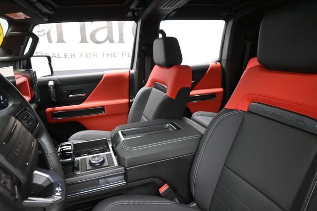 Used 2026 GMC Hummer EV 4x4 Crew Cab w/ Carbon Fiber Edition Package image 17