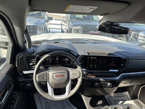 New 2026 GMC Sierra 1500 SLE AWD/4WD image 15