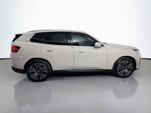 New 2026 BMW X3 xDrive30i w/ Premium Package AWD/4WD image 4
