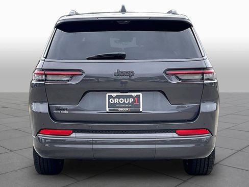 New 2026 Jeep Grand Cherokee L Limited AWD/4WD image 4