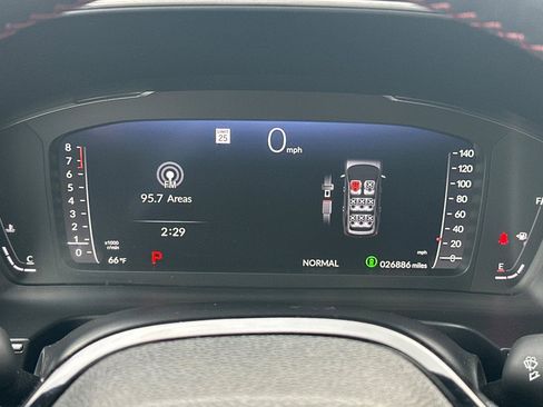 Used 2025 Honda Pilot Black Edition image 27