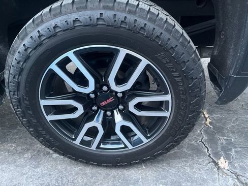 Used 2021 GMC Sierra 1500 AT4 image 9