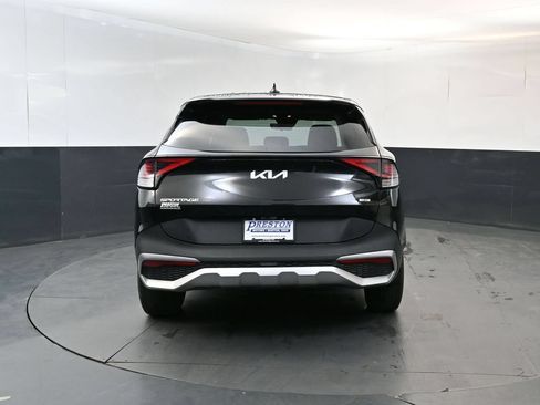 Certified 2025 Kia Sportage LX AWD/4WD image 4