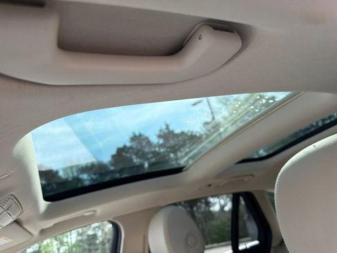 Certified 2022 Mercedes-Benz GLC 300 image 10