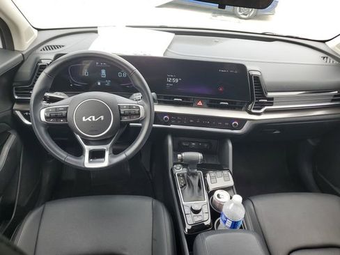 Certified 2024 Kia Sportage EX image 10