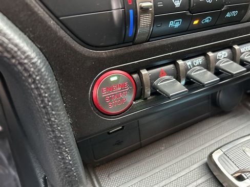 Used 2020 Ford Mustang Shelby GT500 w/ Technology Package image 50