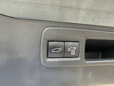Used 2021 Toyota Venza Limited w/ Advanced Technology Package AWD/4WD image 41