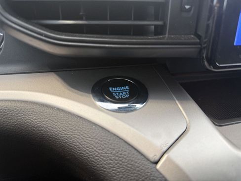 Certified 2023 Ford Explorer XLT w/ Class IV Trailer Tow Package image 15